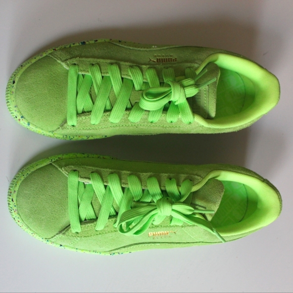 ✨🆕✨ NWOB Puma Suede Shoes for Kids - Picture 10 of 13